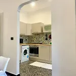 Near Acquario & Porto Antico - Scassi Hospital Apartment Genua