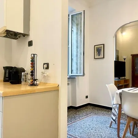 Near Acquario & Porto Antico - Scassi Hospital Apartamento