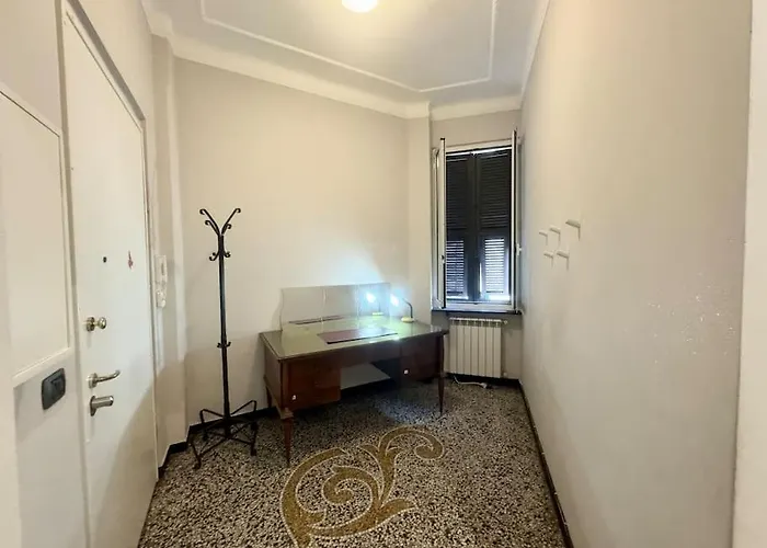 Near Acquario & Porto Antico - Scassi Hospital * Génova