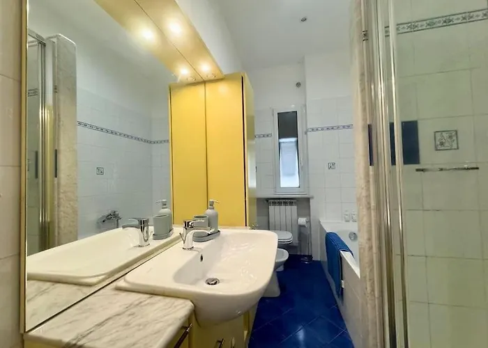 Apartamento Near Acquario & Porto Antico - Scassi Hospital *