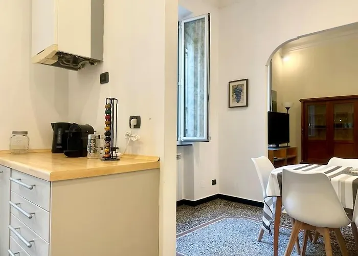 Near Acquario & Porto Antico - Scassi Hospital Apartamento